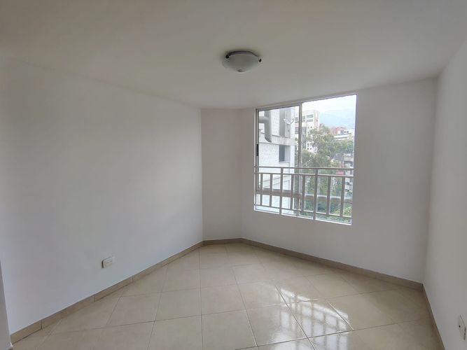 Apartamento de 3 alcobas en arriendo en El Poblado, Medellín, 112 m² · foto 9 de 19