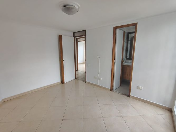 Apartamento de 3 alcobas en arriendo en El Poblado, Medellín, 112 m² · foto 8 de 19