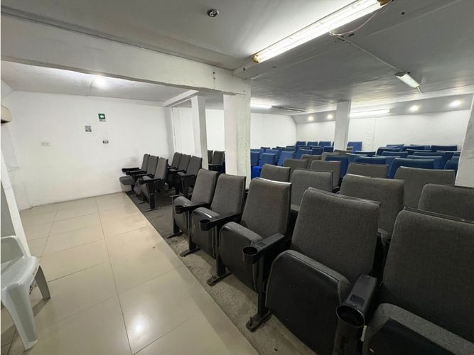 Edificio en arriendo en Primitivo Crespo, Cali, 480 m² · foto 17 de 24
