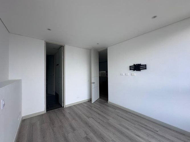 Apartamento de 1 alcoba en arriendo en El Poblado, Medellín, 56 m² · foto 10 de 13