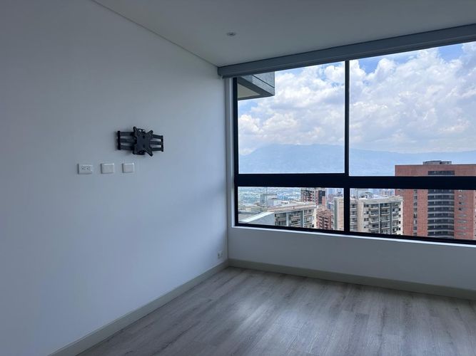 Apartamento de 1 alcoba en arriendo en El Poblado, Medellín, 56 m² · foto 8 de 13