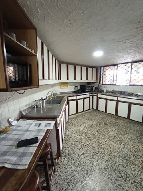Casa de 5 alcobas en venta en Ciudad Jardin, Cali, 496 m² · foto 7 de 24