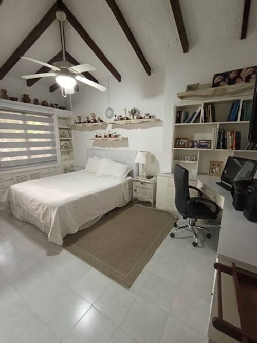 Casa de 5 alcobas en venta en Ciudad Jardin, Cali, 496 m² · foto 17 de 24