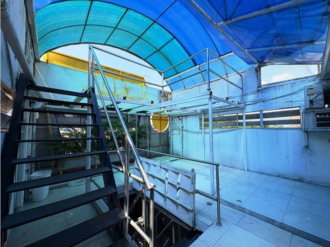 Edificio en venta en Primitivo Crespo, Cali, 480 m² · foto 7 de 24