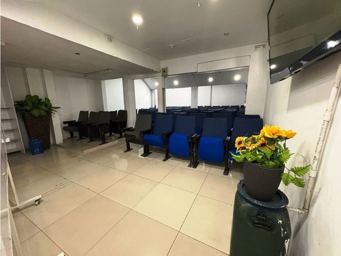 Edificio en venta en Primitivo Crespo, Cali, 480 m² · foto 12 de 24
