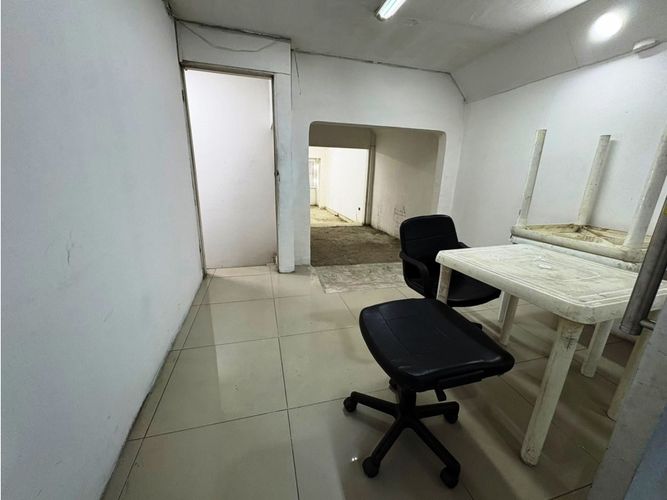 Edificio en venta en Primitivo Crespo, Cali, 480 m² · foto 16 de 24