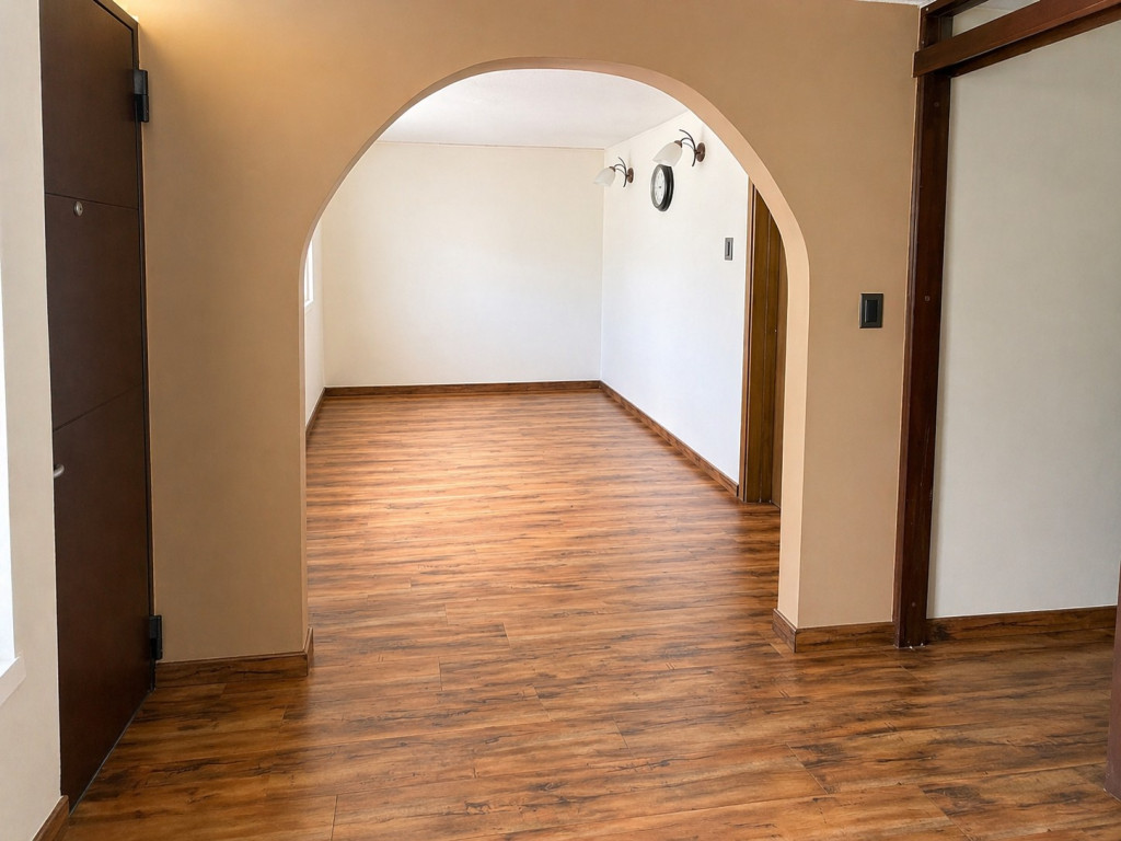 Casa en venta en Santa Barbara, Bogotá · foto 3 de 24