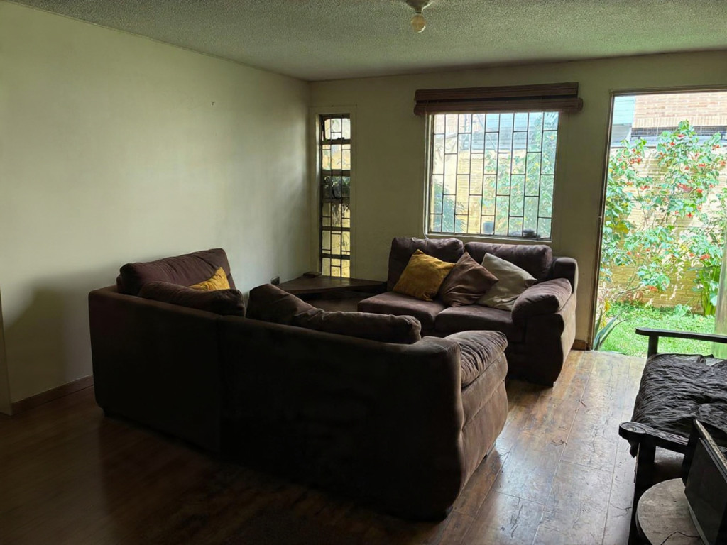 Casa en venta en Santa Barbara, Bogotá · foto 7 de 24