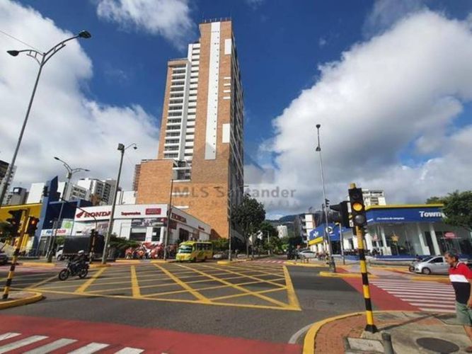 Local en arriendo en Mejoras Publicas, Bucaramanga, 238 m² · foto 13 de 13