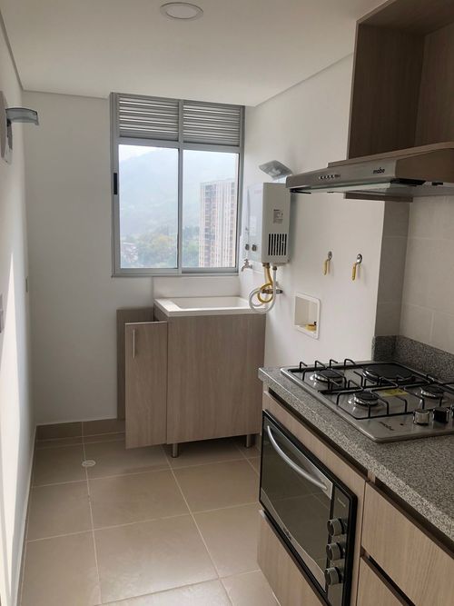 Apartamento de 3 alcobas en venta en Machado, Copacabana, 61 m² · foto 2 de 14
