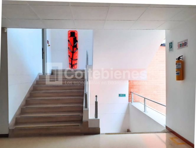 Oficina en arriendo en La Aguacatala, Medellín, 245 m² · foto 24 de 24