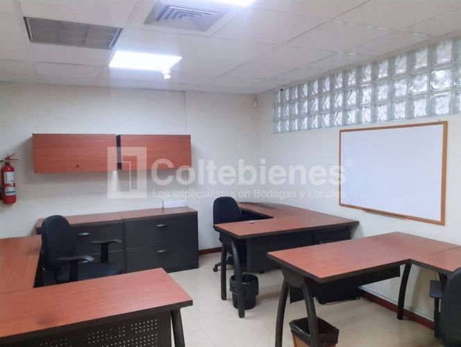 Oficina en arriendo en La Aguacatala, Medellín, 113 m² · foto 7 de 9