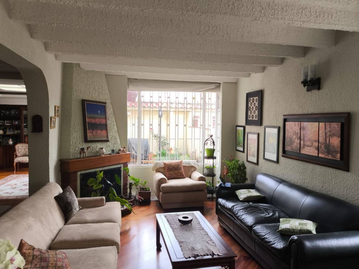 Casa en venta en Villa Magdala, Bogotá · foto 2 de 20