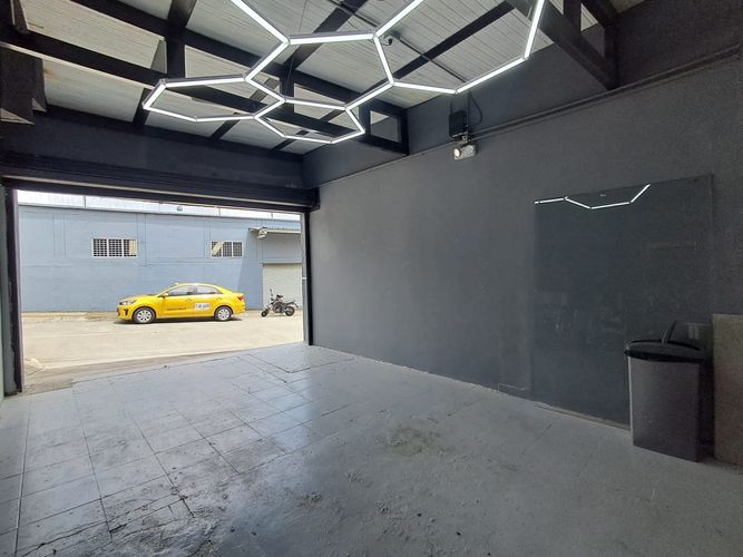 Local en arriendo en Pinares, Pereira, 35 m² · foto 2 de 16