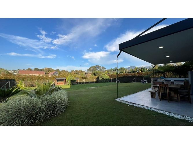 Casa de 5 alcobas en venta en El Carmen de Viboral, 918 m² · foto 14 de 24