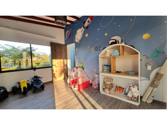 Casa de 5 alcobas en venta en El Carmen de Viboral, 918 m² · foto 21 de 24