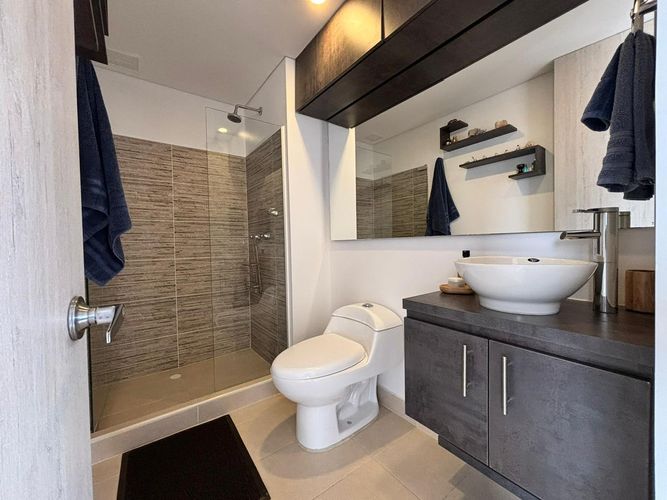 Apartamento de 2 alcobas en venta en Cedritos, Bogotá, 81 m² · foto 16 de 24
