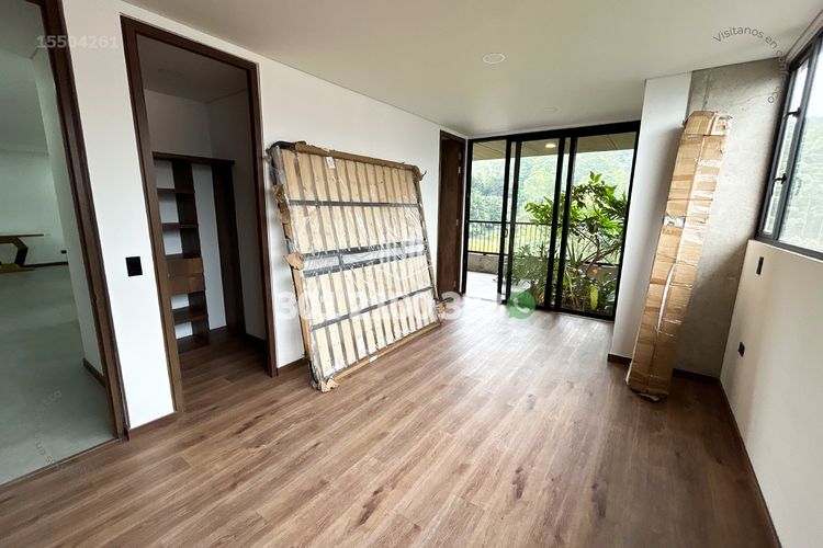 Apartamento de 2 alcobas en arriendo en Las Palmas, Medellín, 150 m² · foto 19 de 24