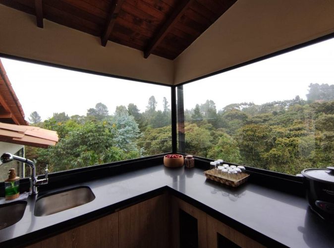 Casa de 3 alcobas en venta en Santa Elena, Medellín, 160 m² · foto 3 de 14