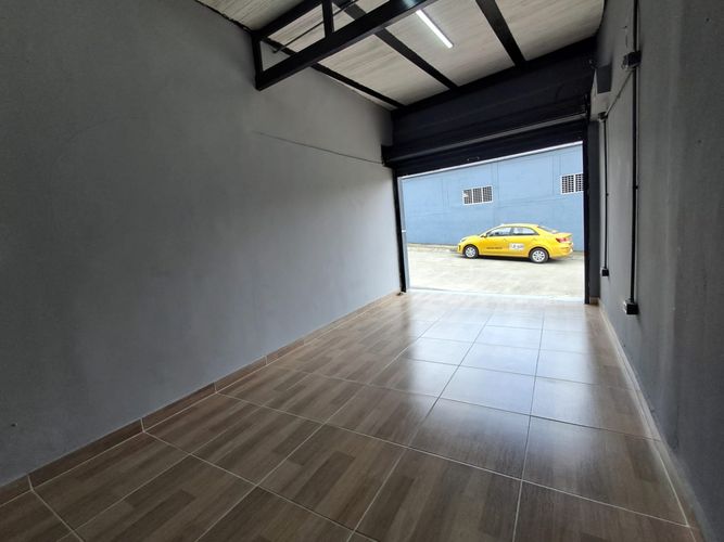 Local en arriendo en Pinares, Pereira, 25 m² · foto 3 de 8
