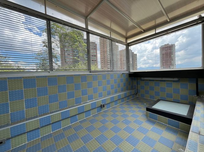 Casa de 5 alcobas en venta en El Poblado, Medellín, 960 m² · foto 18 de 20