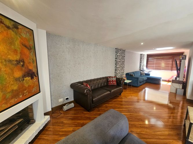 Apartamento de 4 alcobas en venta en San Patricio, Bogotá, 233 m² · foto 3 de 17