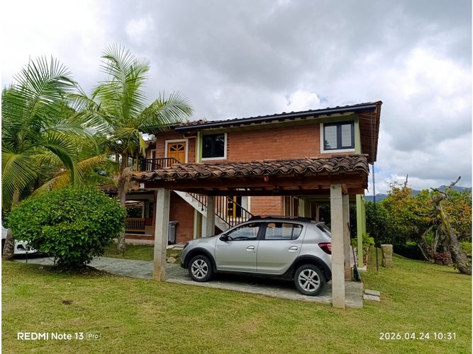 Finca en venta en San Nicolas, Rionegro, 240 m² · foto 10 de 24