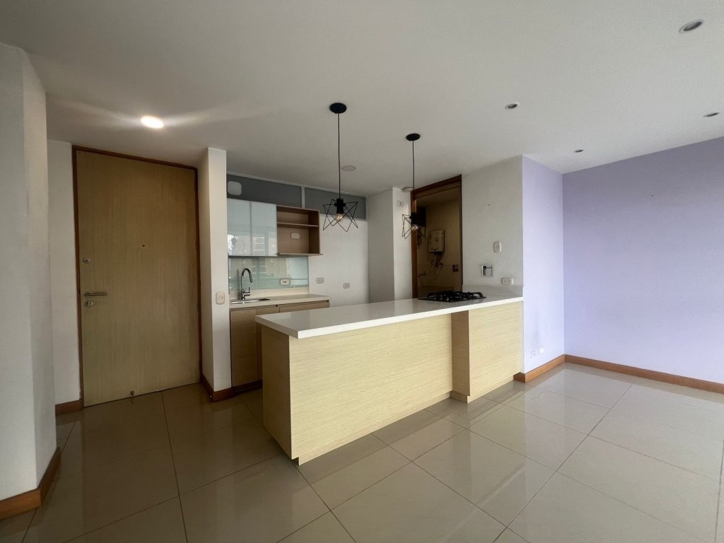 Apartamento en venta en Loma Del Chocho, Envigado · foto 6 de 16