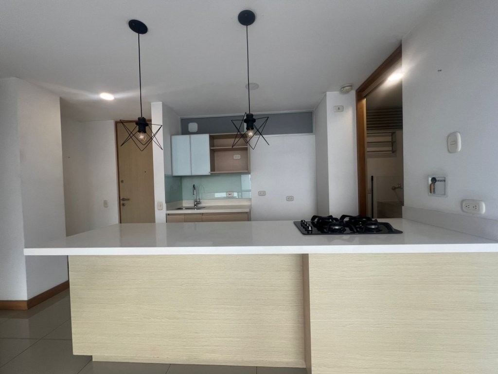 Apartamento en venta en Loma Del Chocho, Envigado · foto 8 de 16