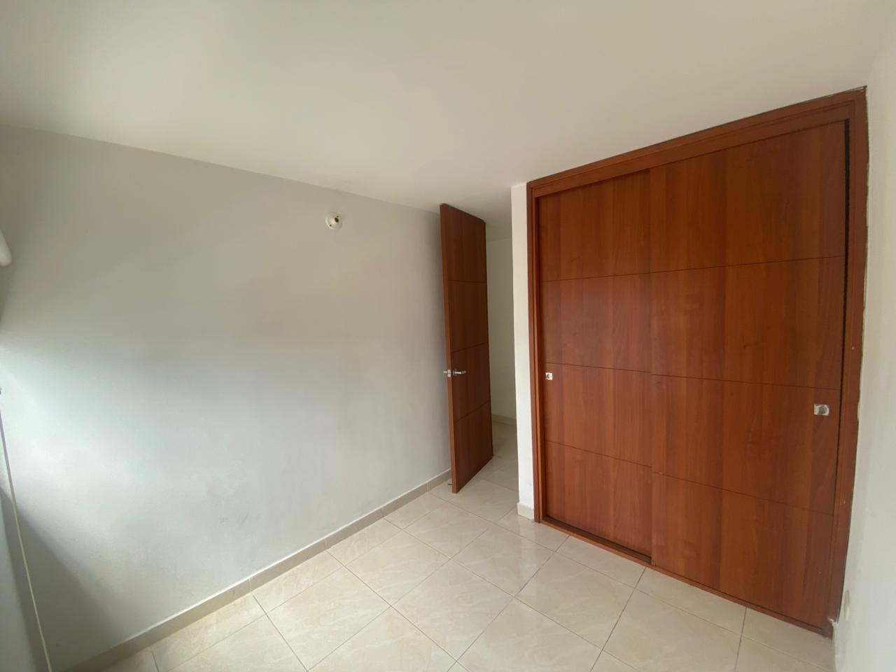 Apartamento en venta en Pinares, Pereira · foto 6 de 13