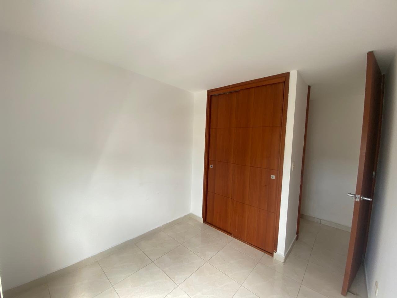 Apartamento en venta en Pinares, Pereira · foto 7 de 13