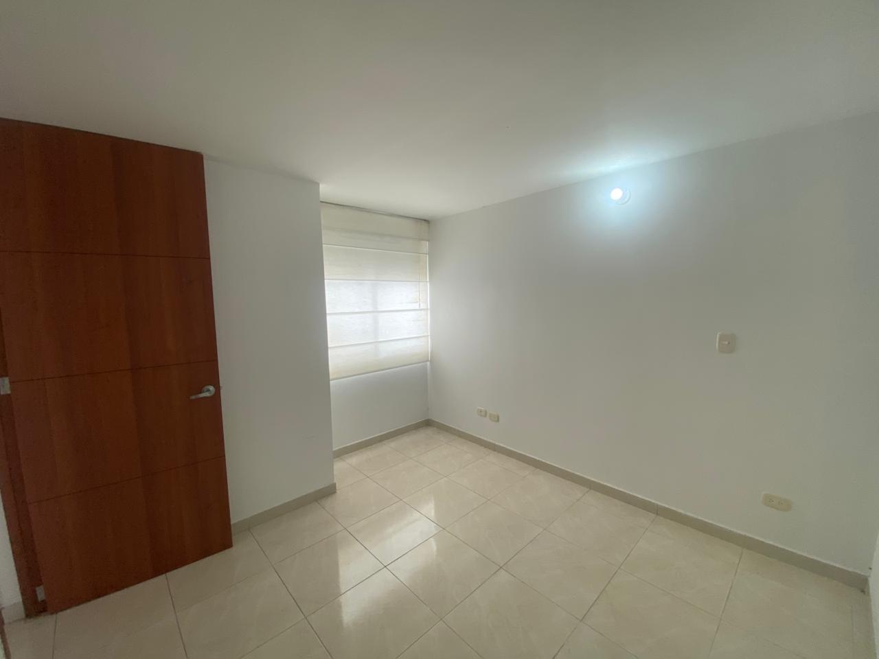 Apartamento en venta en Pinares, Pereira · foto 10 de 13