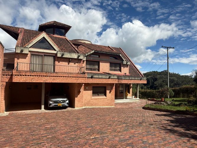 Casa de 5 alcobas en venta en Lagos De Torca, Bogotá, 520 m² · foto 9 de 23