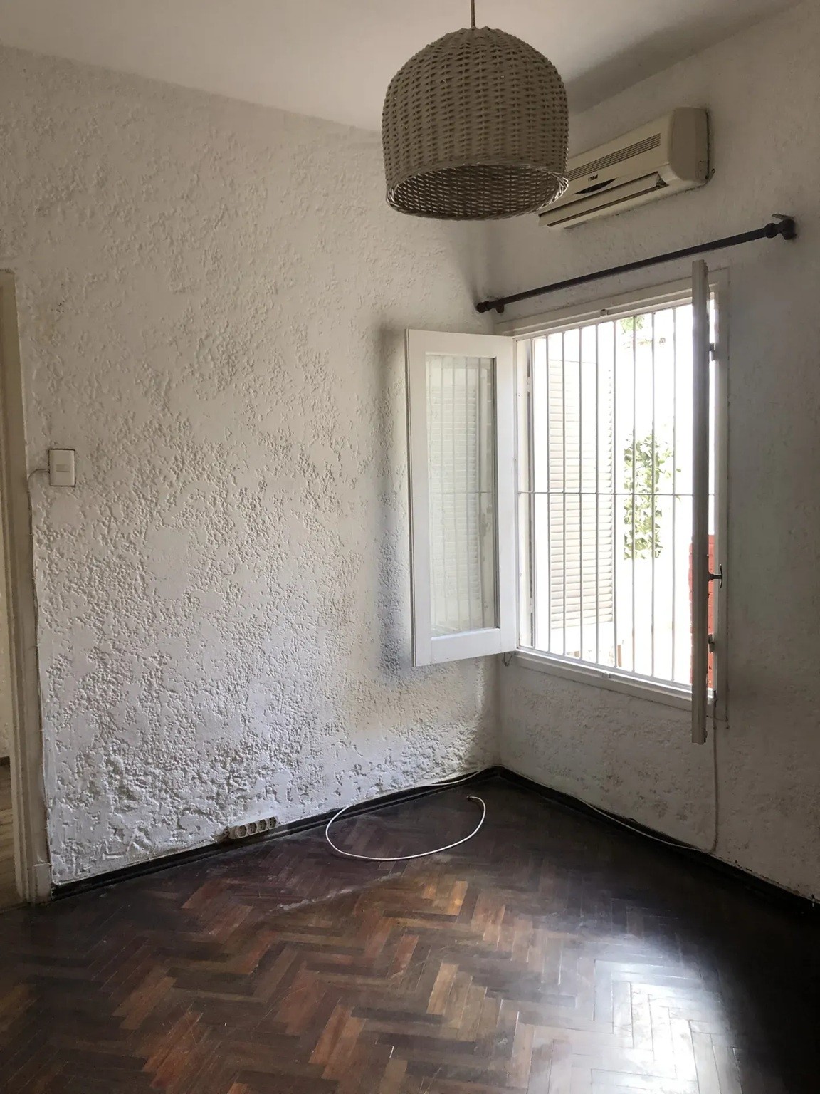 ALQUILER EN LA BLANQUEADA DE 1 DORMITORIO, PLANTA BAJA, PATIO CON PARRILLERO, GASTOS COMUNES BAJOS · Foto 7