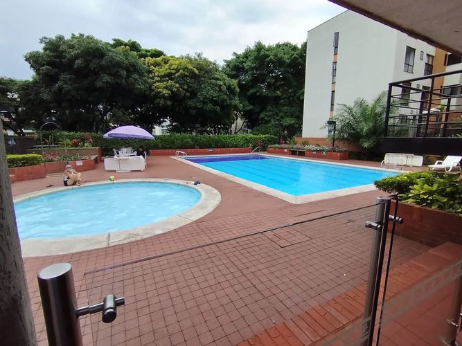Apartamento de 4 alcobas en venta en La Ferreira, Cali, 105 m² · foto 8 de 19
