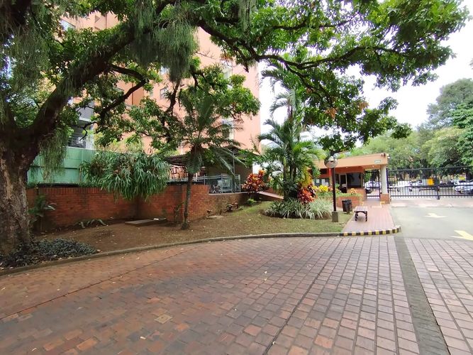 Apartamento de 4 alcobas en venta en La Ferreira, Cali, 105 m² · foto 17 de 19