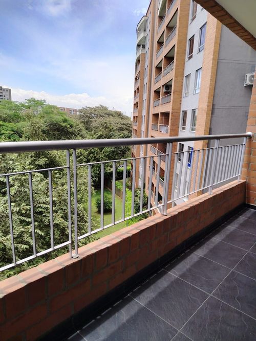 Apartamento de 3 alcobas en venta en Ciudad Jardin, Cali, 94 m² · foto 4 de 23