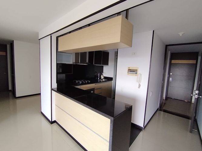 Apartamento de 3 alcobas en venta en Ciudad Jardin, Cali, 94 m² · foto 10 de 23