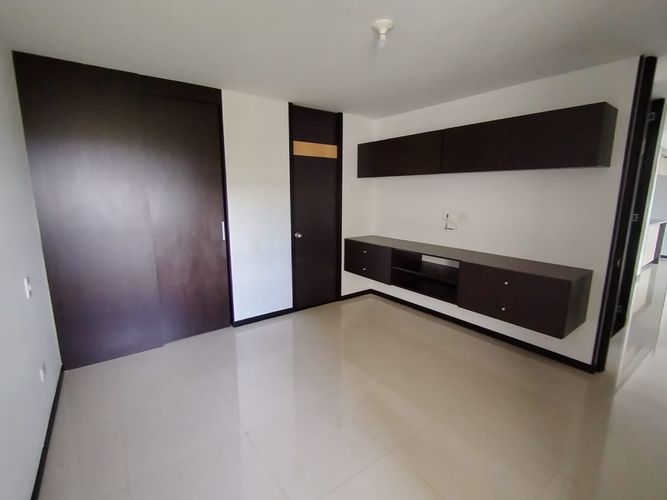 Apartamento de 3 alcobas en venta en Ciudad Jardin, Cali, 94 m² · foto 21 de 23
