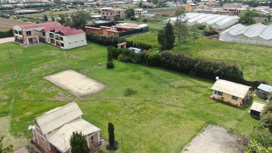 Casa en venta en Centro Historico, Chía, 1850 m² · foto 4 de 14