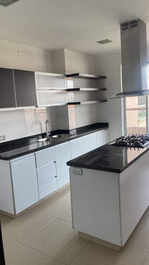 Apartamento de 3 alcobas en venta en Normandia, Cali, 216 m² · foto 5 de 24