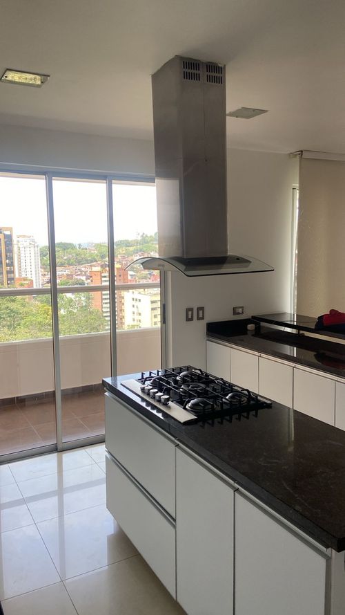 Apartamento de 3 alcobas en venta en Normandia, Cali, 216 m² · foto 6 de 24
