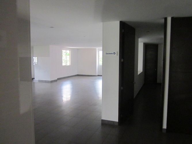 Apartamento de 3 alcobas en venta en Normandia, Cali, 216 m² · foto 12 de 24