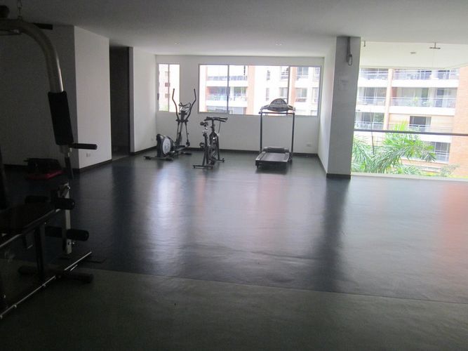 Apartamento de 3 alcobas en venta en Normandia, Cali, 216 m² · foto 22 de 24