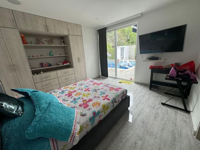 Casa de 5 alcobas en venta en Ricaurte, 540 m² · foto 10 de 20
