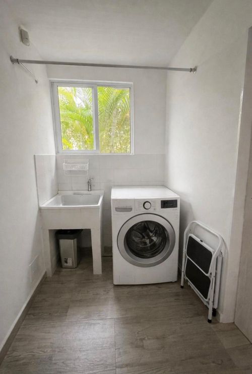 Casa de 5 alcobas en venta en Ricaurte, 540 m² · foto 17 de 20