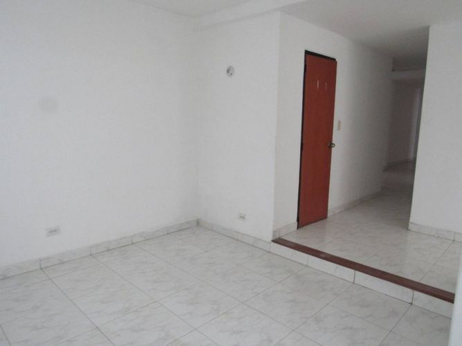 Casa de 6 alcobas en venta en La Flora, Cali, 308 m² · foto 4 de 24