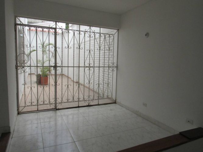 Casa de 6 alcobas en venta en La Flora, Cali, 308 m² · foto 5 de 24