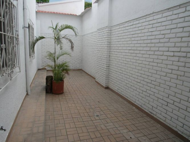 Casa de 6 alcobas en venta en La Flora, Cali, 308 m² · foto 6 de 24