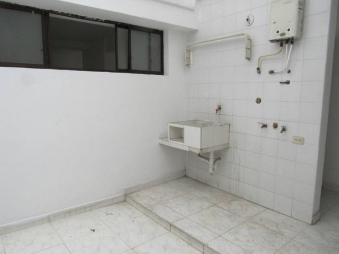 Casa de 6 alcobas en venta en La Flora, Cali, 308 m² · foto 17 de 24
